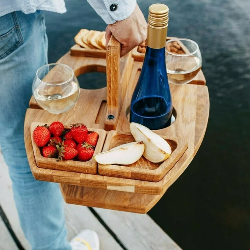 WineNest – Sammenleggbart Vinbord i tre med Glassholdere for Piknik og Hage