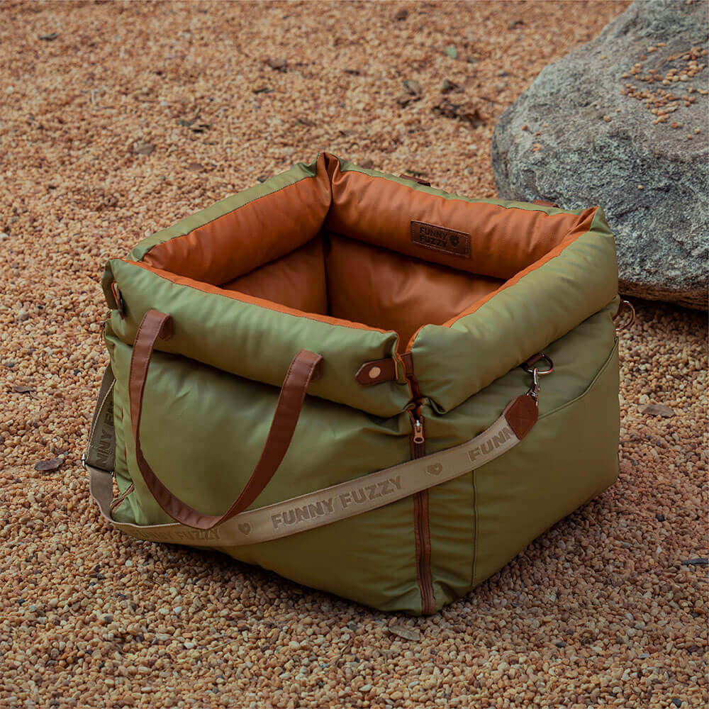 PawLuxury bilstol for hunder – Komfort og stil på hver tur