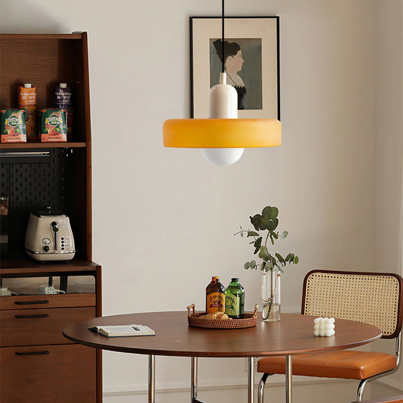 StiloGlas pendellampe – Fargerik eleganse i Bauhaus-stil