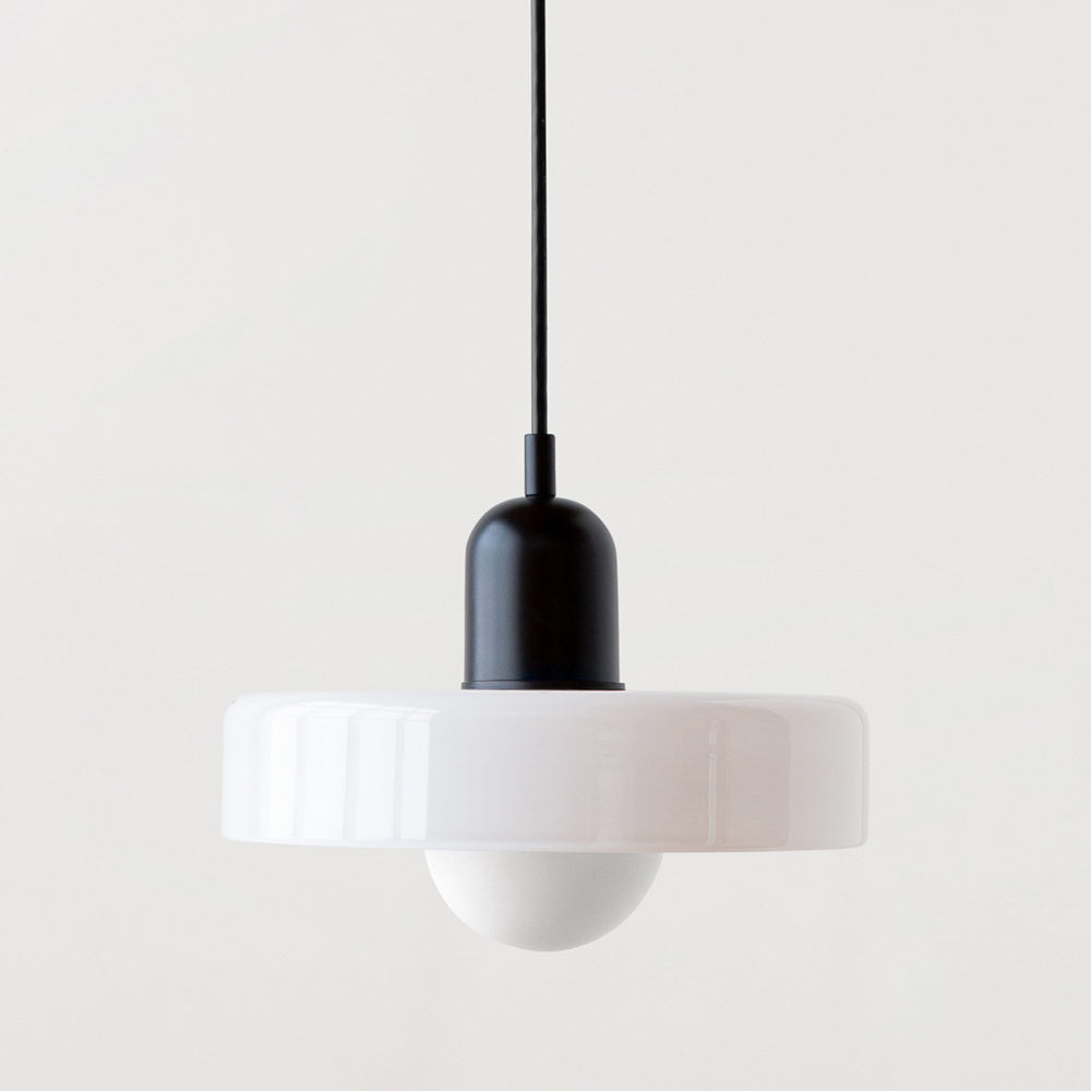 StiloGlas pendellampe – Fargerik eleganse i Bauhaus-stil