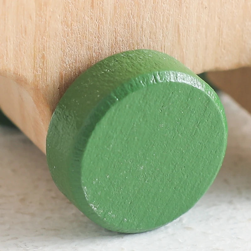 DinoCruze – Montessori-leke i Bøketre med Fantasifull Kjøreglede