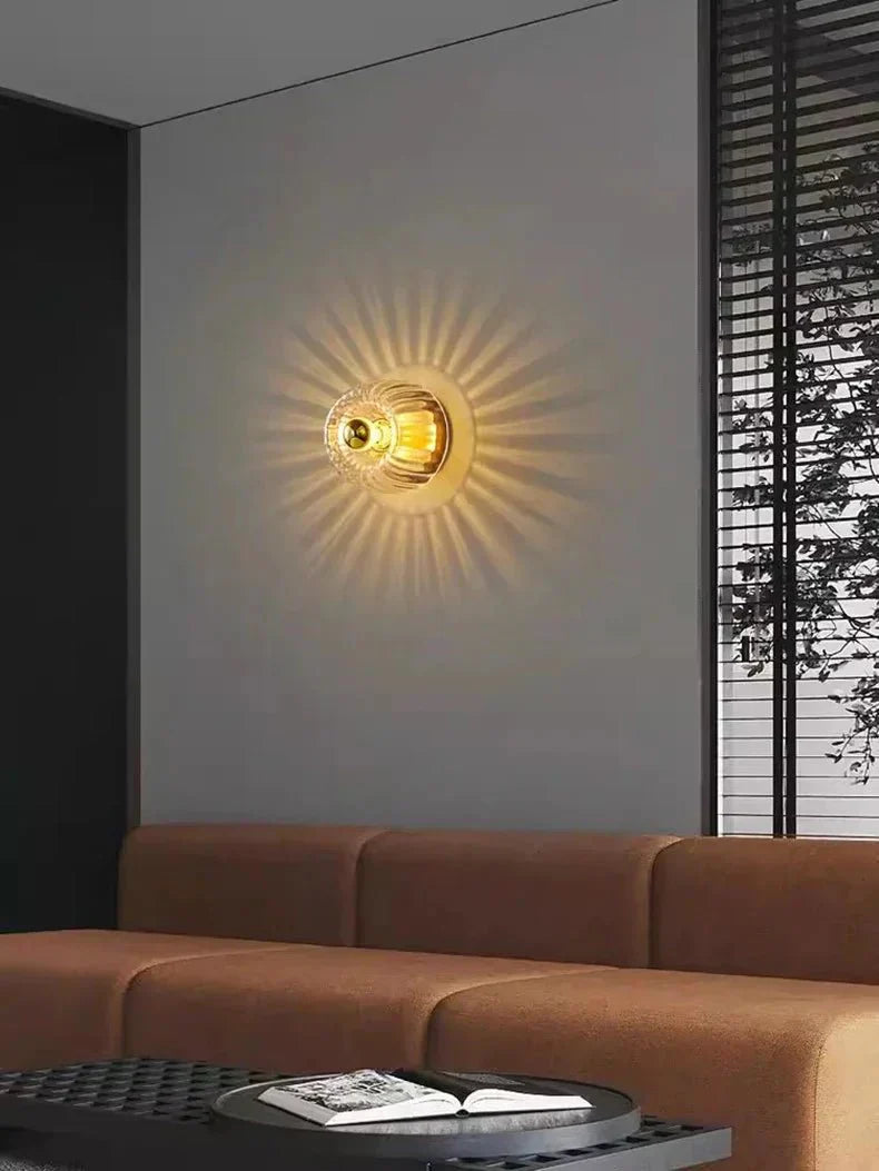 Nordic Glow vegglampe i Bauhaus-stil – Skandinavisk eleganse med stemningsfull belysning