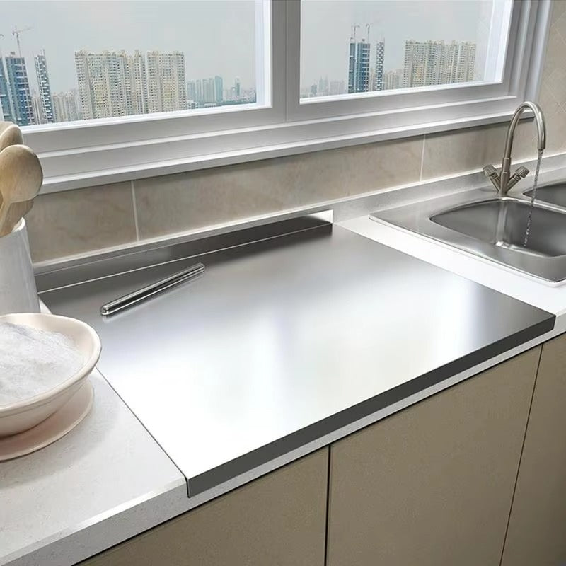 Stilig skjærebrett i stål – Ripebestandig og hygienisk kjøkkenfavoritt