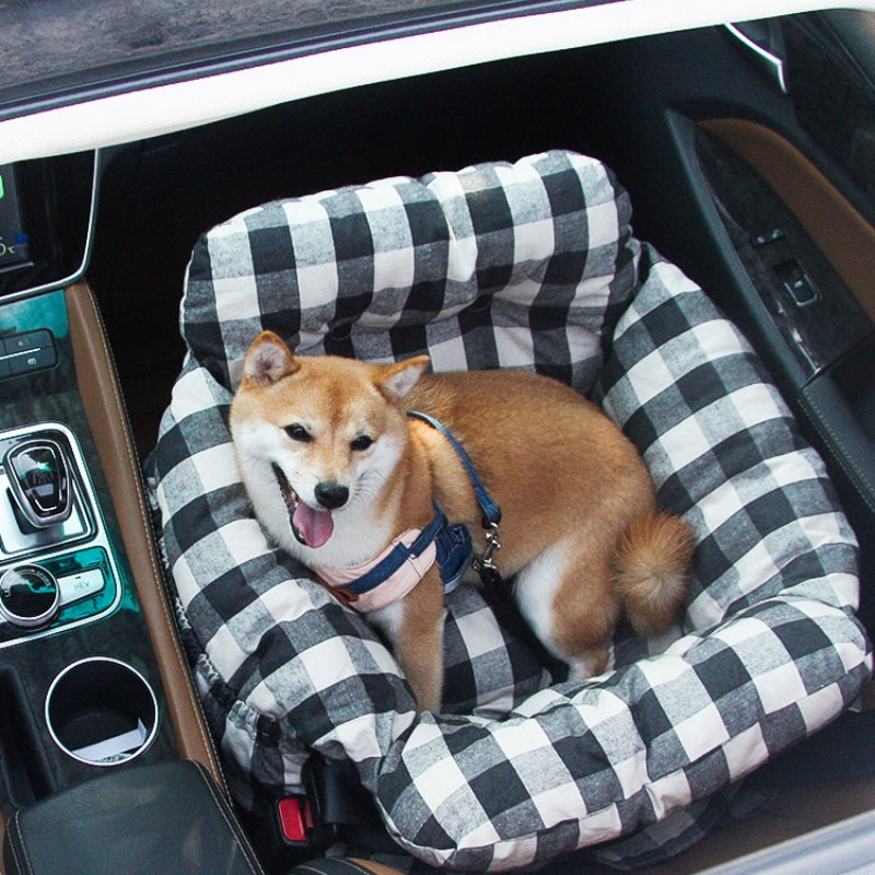 RoadTrip Pet Bolster – Bilsete for Kjæledyr med Stil og Komfort