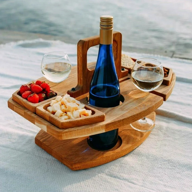 WineNest – Sammenleggbart Vinbord i tre med Glassholdere for Piknik og Hage