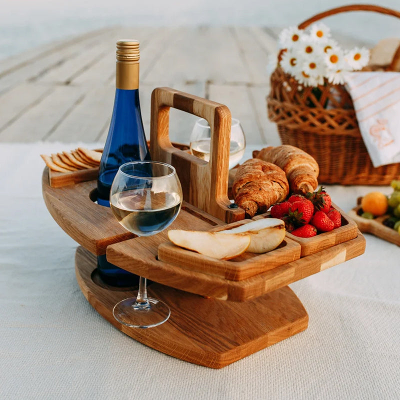 WineNest – Sammenleggbart Vinbord i tre med Glassholdere for Piknik og Hage