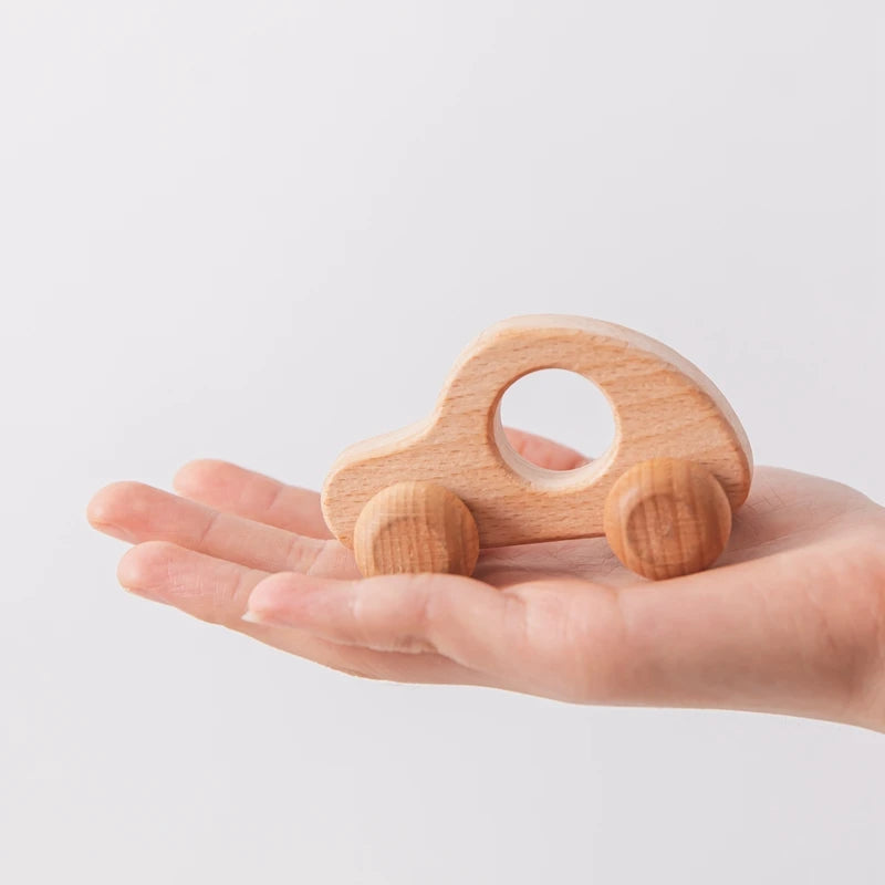 DinoCruze – Montessori-leke i Bøketre med Fantasifull Kjøreglede