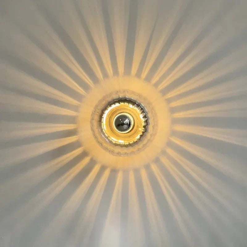 Nordic Glow vegglampe i Bauhaus-stil – Skandinavisk eleganse med stemningsfull belysning