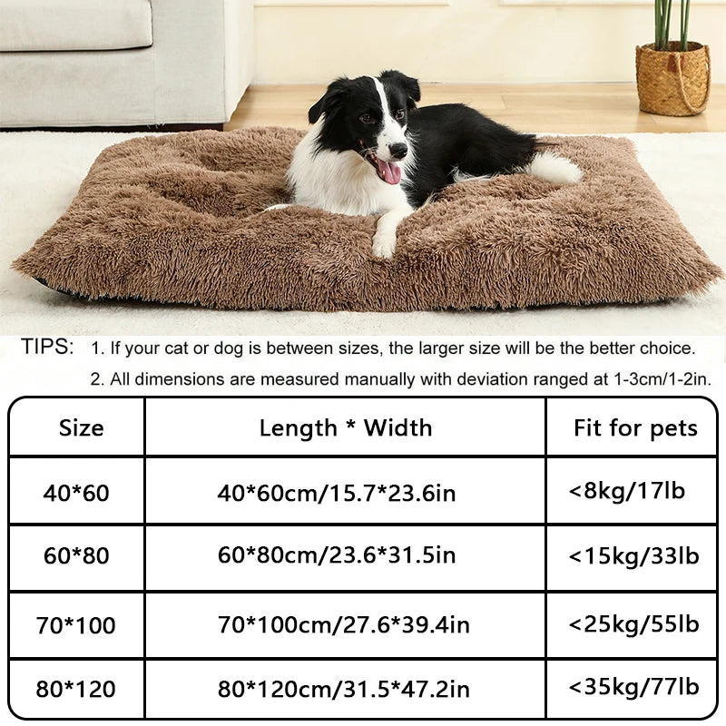 SnuggleTail – Ekstra Lang Hundeseng i Plysj for Maksimal Komfort og Ro