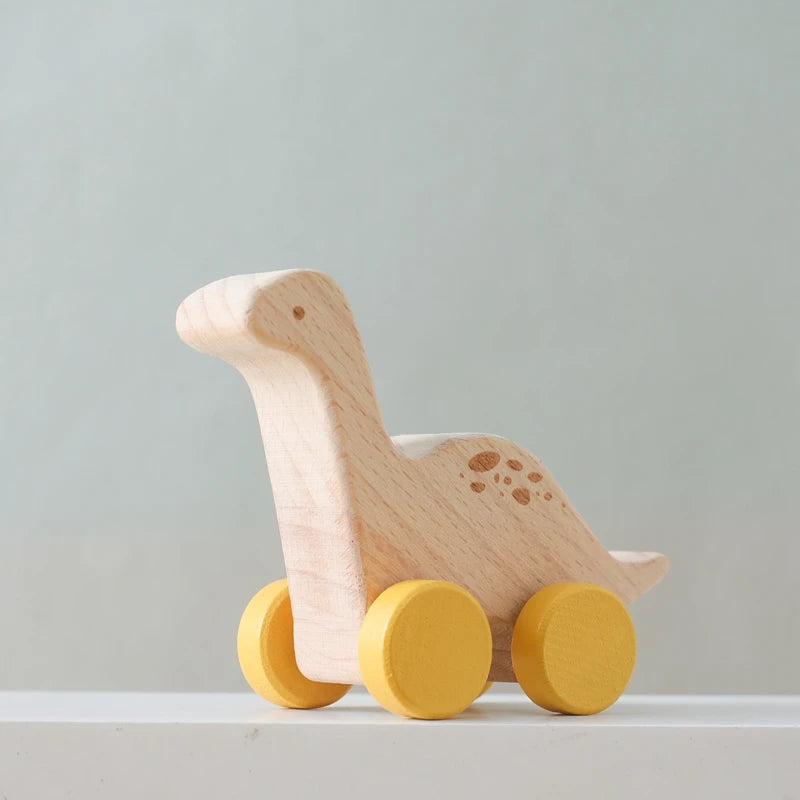 DinoCruze – Montessori-leke i Bøketre med Fantasifull Kjøreglede