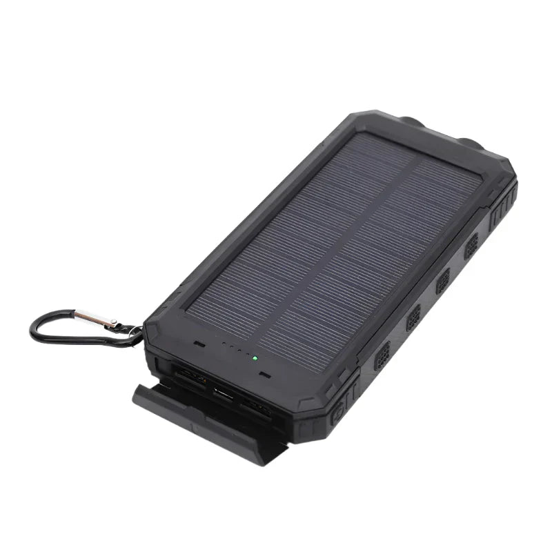 Solcelle Powerbank med Lommelykt – NordCharge Pro