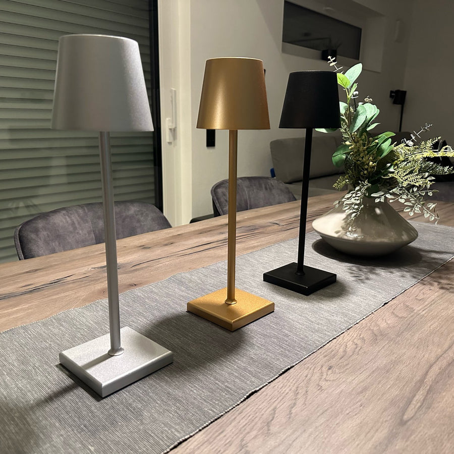ScandiGlow – Trådløs Bordlampe med dimbar LED og USB-lading for inne og utebruk
