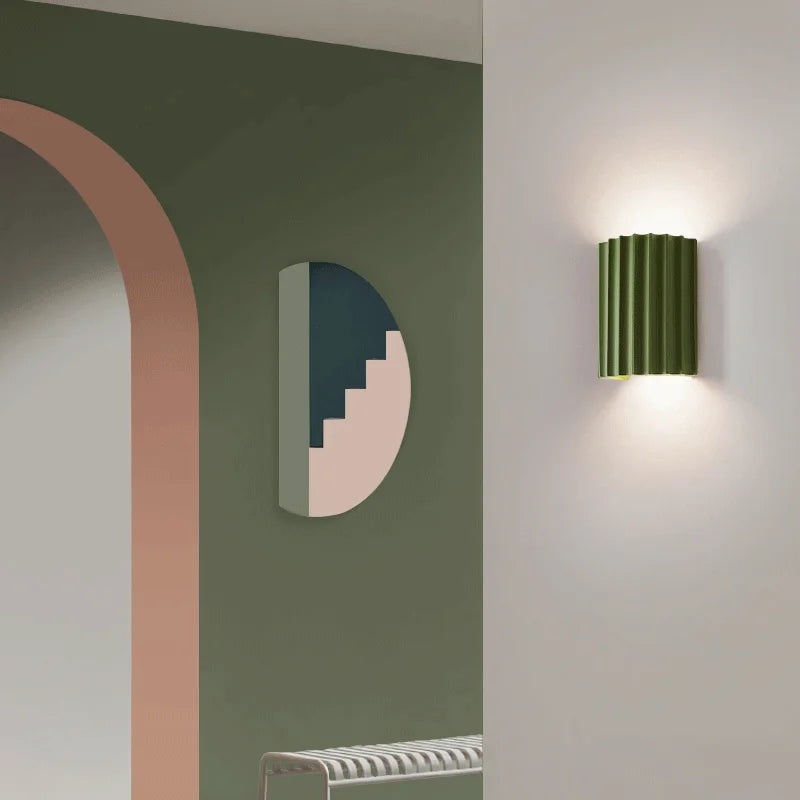 NordicGlow – Vegglampe LED harpiks kabelfri – moderne hjem og soverom