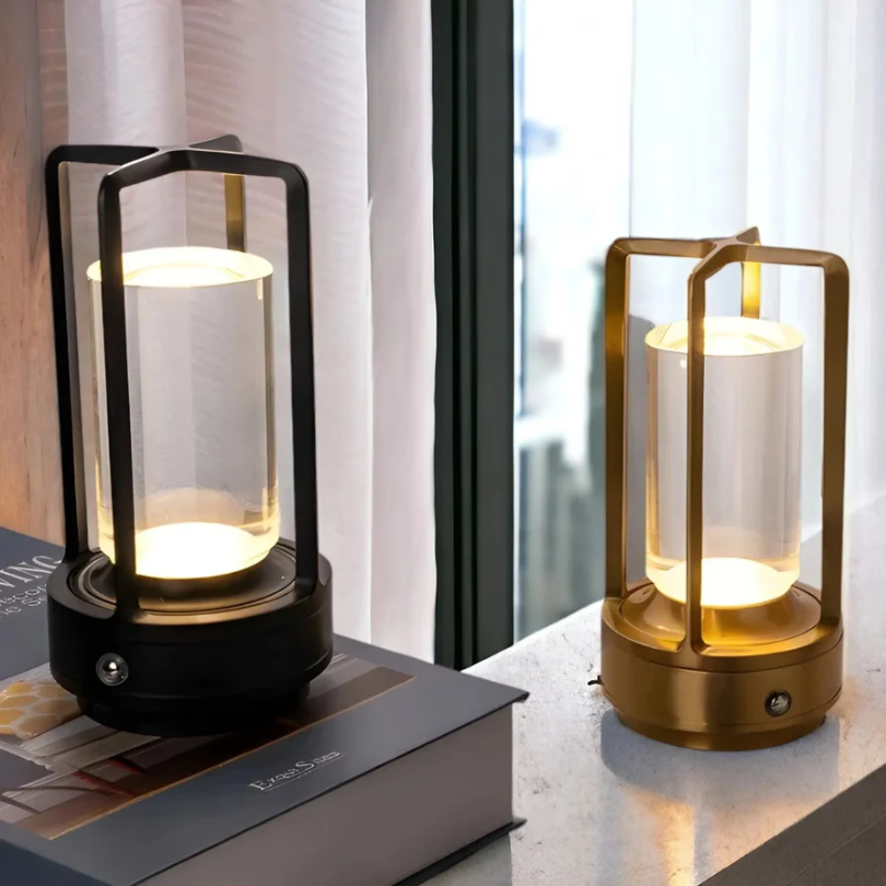 NordicaGlow – Trådløs LED-bordlampe med skandinavisk eleganse